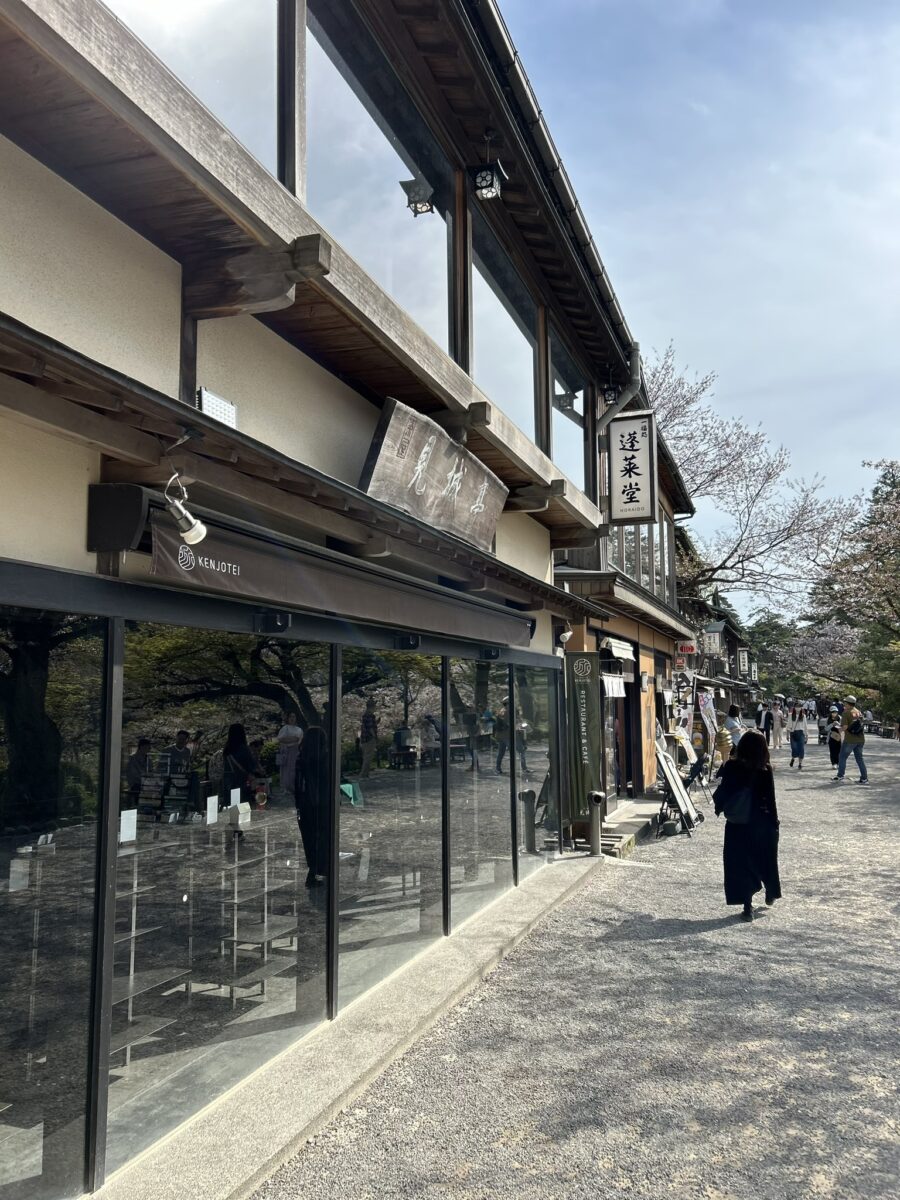 兼六園の茶屋の様子